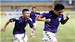 VIDEO: Văn Quyết 'bỏ túi' Văn Thanh trên sân Hàng Đẫy