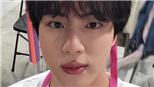 Món quà khó quên của Jin BTS tại đêm hòa nhạc đầu tiên ở Los Angeles