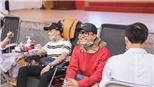 Ca sĩ Tuấn Hưng tình nguyện hiến máu đầu năm