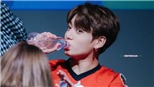 Thói quen 'lạ' của Jungkook BTS khiến trái tim ARMY 'tan chảy'