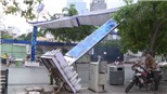VIDEO: Đổ cổng chào phố đi bộ Nguyễn Huệ, một người bị thương nặng
