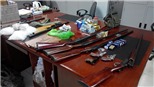 Bắt giữ 4 đối tượng chế tạo, mua bán, tàng trữ trái phép vũ khí