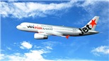 Một máy bay của Jetstar Pacific phải ở lại sân bay Đồng Hới nhiều giờ vì va vào chim