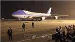 VIDEO: Lễ đón Tổng thống Mỹ Donald Trump tại Sân bay Nội Bài