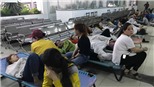 Bình Dương: 105 công nhân nhập viện sau bữa ăn trưa tại công ty 
