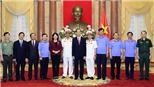 Chủ tịch nước Trần Đại Quang trao quyết định bổ nhiệm Phó Viện trưởng Viện KSND tối cao 