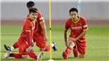 Thầy Park vui mừng khi Đỗ Hùng Dũng trở lại sân tập