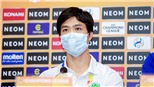 Công Phượng được vợ chụp ảnh, chỉnh ảnh khi đi du lịch