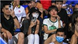 Doãn Hải My tới sân cổ vũ Văn Hậu trong trận gặp Sài Gòn