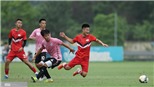 ‘Ngọc thô’ của thầy Park bất lực trước Quang Hải, Văn Quyết