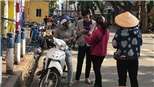 Lợi dụng nắng nóng, phe chợ đen tăng giá vé trận Hà Nội FC – HAGL
