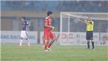 Hành động ‘lạ’ của Tuấn Anh sau trận thua Hà Nội