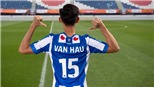 Văn Hậu mặc áo số 15 ở CLB Heerenveen (Hà Lan)