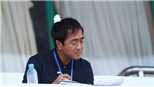 HLV Lee Young-jin xuống sân động viên cầu thủ U22 Việt Nam, từ chối trả lời phỏng vấn