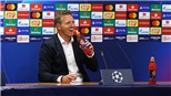 HLV ít tuổi hơn cả Messi và Ronaldo đi vào lịch sử Champions League