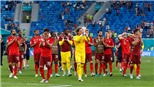Yann Sommer tỏa sáng: Một Cung điện mùa hè ở EURO