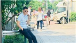Công Vinh 'ăn kem thôi mà cũng đẹp trai'