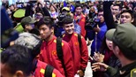 ‘Biển người’ chào đón tuyển Việt Nam về nước, Malaysia phải nỗ lực gấp đôi