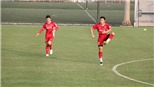 Quang Hải, Văn Hậu tập riêng sau khi trở về từ lễ trao giải Quả bóng Vàng