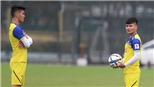 Quang Hải, Đình Trọng báo tin ‘cực vui’ cho U23 Việt Nam