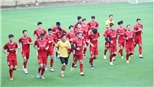 Tuyển thủ Việt Nam ép cân, HLV Calisto tái ngộ lứa cầu thủ vô địch AFF Cup 2008