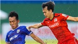 Bóng đá Việt Nam ngày 17/8: Tuấn Anh tiết lộ nguyên nhân HAGL thua đậm, HLV Huỳnh Đức chê Đức Chinh