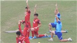 Thầy trò HLV Park Hang Seo tập Yoga, Tiến Linh không bất ngờ khi bị loại