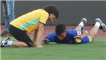 Tuyển thủ U23 Việt Nam phì cười với bài tập hồi phục của bác sỹ Hàn Quốc