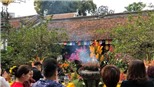 CHÙM ẢNH xuân Hà Nội: đường phố vắng vẻ, đền chùa đông đúc
