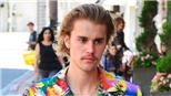 Bạn bè tin Justin Bieber tâm thần bất ổn, khủng hoảng bản sắc
