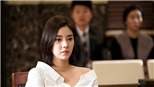 Quản lý lẻn vào nhà khoắng cả đồ lót của 'nữ hoàng gợi cảm'