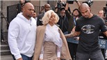 Cardi B bị buộc tội hành hung trong vụ đánh ghen ở câu lạc bộ thoát y