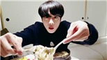 ‘Thánh ăn’ Jin BTS muốn béo lên trong kỳ nghỉ mà không được vì thói quen xấu này