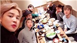 Jimin luôn chăm lo chuyện ăn uống của BTS như mẹ tảo tần