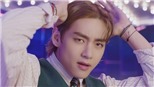 Quay phim thở dài khó nói khi nhìn cận mặt V BTS