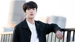 Thông qua ‘Luật BTS’ về nghĩa vụ quân sự, Jin được hoãn nhập ngũ ở phút chót