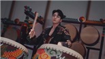 ARMY tim đập muốn rớt ra trước màn trống mãnh liệt của Jungkook BTS
