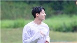 BTS tung ảnh ‘In the SOOP’ hoang dã, ‘Jungkook tóc ướt’ lập tức thành xu hướng 