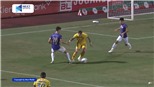 Hà Nội 2-1 HAGL: Chủ nhà may mắn thoát phạt đền, CĐV HAGL bức xúc tột độ