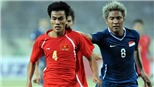 Cựu trung vệ tuyển Việt Nam lên báo Anh, HLV Hà Nội FC cảnh báo cầu thủ U23