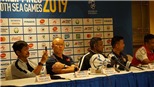 HLV Park Hang Seo: 'Sân cỏ nhân tạo và lịch thi đấu dày đặc có thể mang đến những bất ngờ'