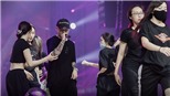Binz bảnh bao bên vũ công, 16 Typh ‘phóng’ mô-tô ở concert ‘Rap Việt’