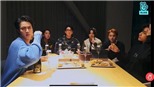 Jin BTS siêu quyến rũ khi rót champagne ăn mừng hậu AMA: Xứng danh trai đẹp toàn cầu