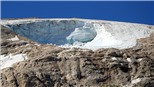 Italy xác nhận 11 người thiệt mạng trong vụ lở băng trên dãy Alps                 