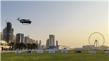 Ô tô bay Trung Quốc trình diễn lần đầu tiên ở nước ngoài