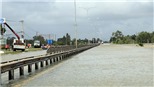 Không khí lạnh mạnh, Miền Trung còn ngập lụt, Hà Nội mưa rào lạnh 13 độ C