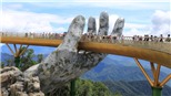 Hai 'ông lớn' giới truyền thông quốc tế cùng đưa cầu Vàng vào top ảnh ấn tượng của năm