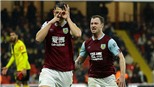 Soi kèo nhà cái Burnley vs Watford. Nhận định, dự đoán bóng đá Anh (2h30, 16/12)