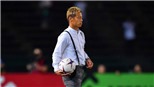 Vì sao HLV Keisuke Honda không cùng Campuchia sang đấu ĐT Việt Nam?