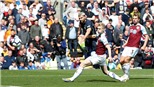 VIDEO Burnley 0-1 Man City: Aguero sắm vai người hùng, Man City tiến gần chức vô địch